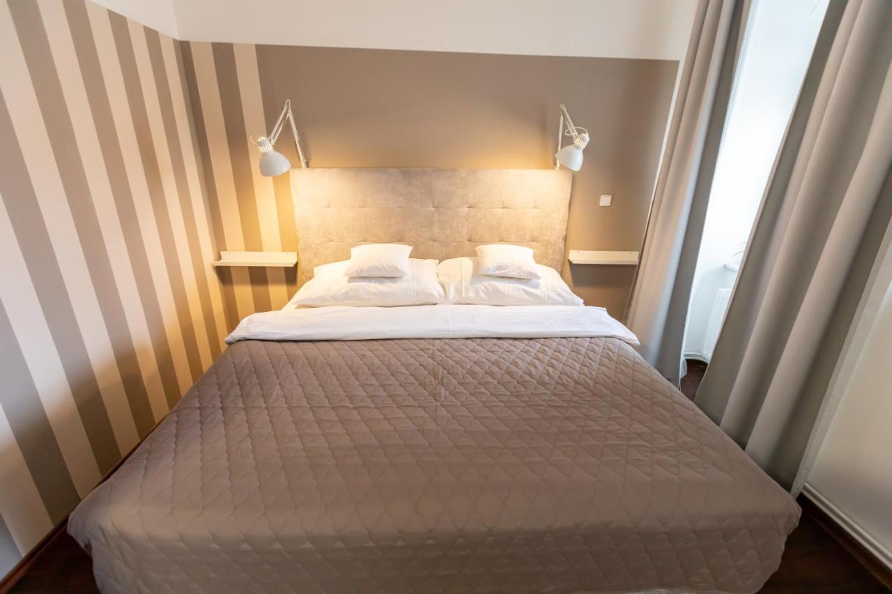 Palac Daun - Studio Apartments ズノイモ エクステリア 写真