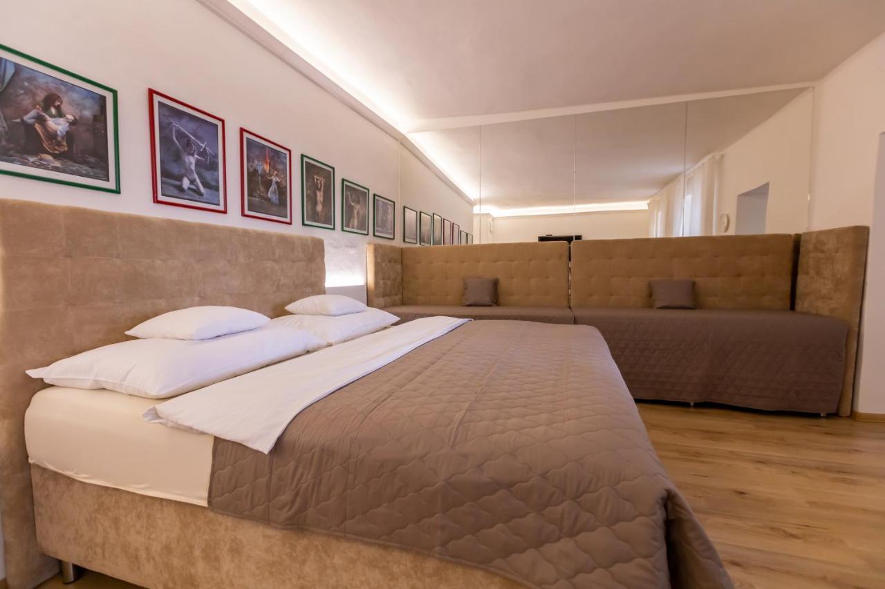Palac Daun - Studio Apartments ズノイモ エクステリア 写真
