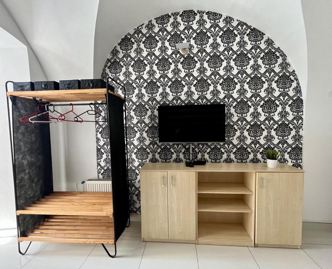 Palac Daun - Studio Apartments ズノイモ エクステリア 写真