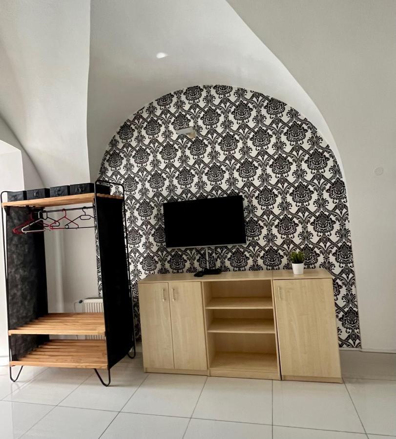 Palac Daun - Studio Apartments ズノイモ エクステリア 写真