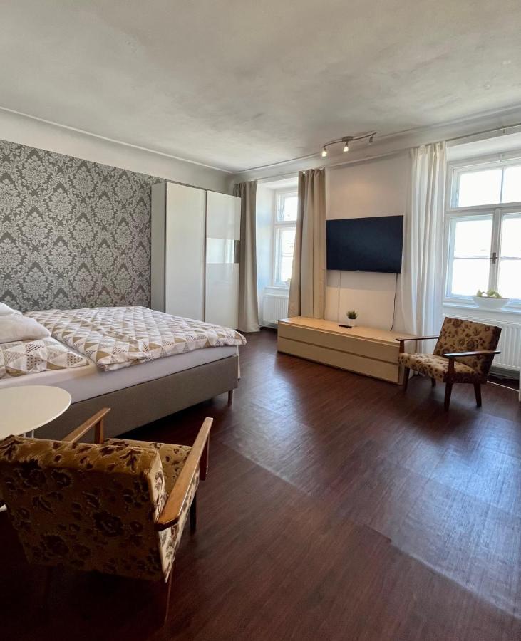 Palac Daun - Studio Apartments ズノイモ エクステリア 写真