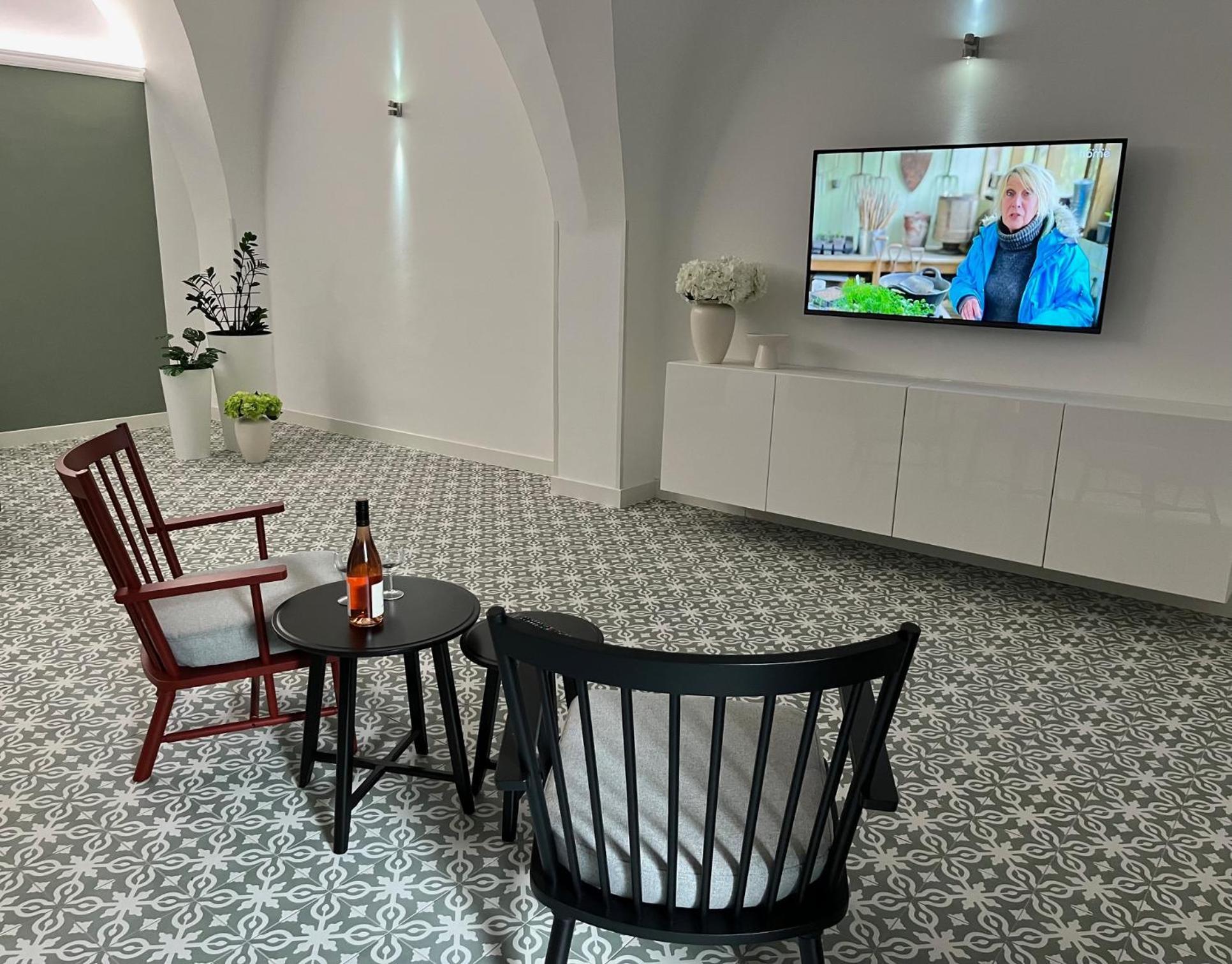 Palac Daun - Studio Apartments ズノイモ エクステリア 写真